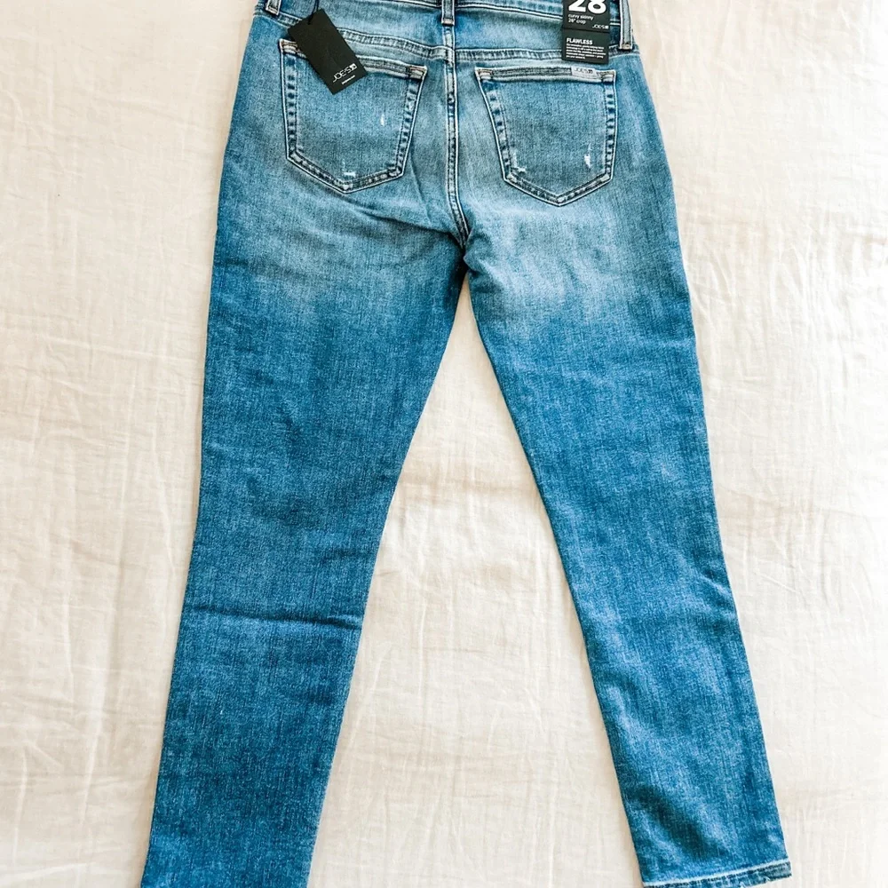 NWT Joe’s Jeans “Flawless” Curvy Skinny Crop, size 28 - Picture 3 of 9